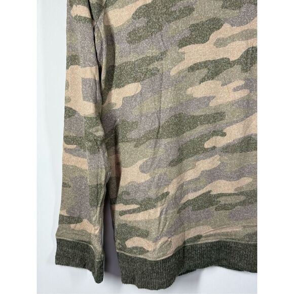 B28 - Lucky brand long sleeve camo crewneck top size medium NWT - Picture 8 of 9